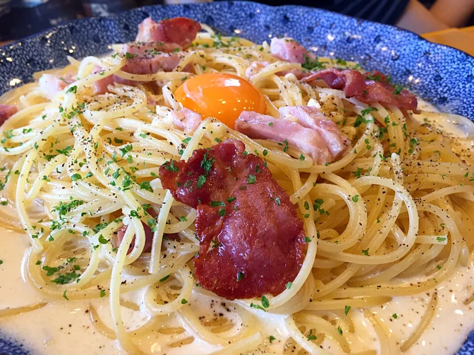 カマンベールチーズとカリカリベーコンのカルボナーラ♪|tku🍅🍝🍜🍝🍜🍝🍅さん