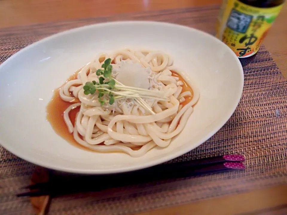 Snapdishの料理写真:しらすとおろしの柚子ぶっかけうどん|Emiko Kikuchiさん