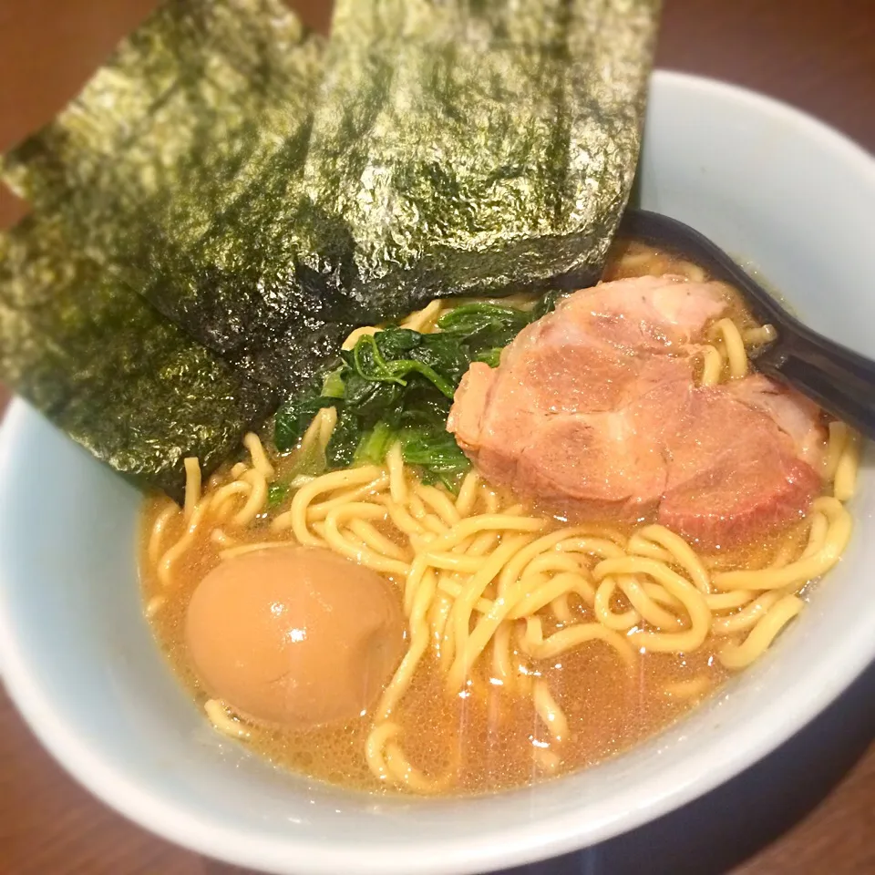 味玉とんこつ醤油ラーメン|uchikawa hiroshiさん