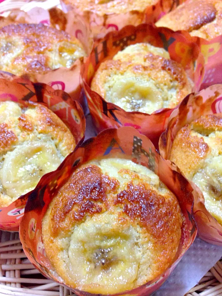 Snapdishの料理写真:バナナマフィン                            旦那の誕生日に😋  Banana muffin on husband&#39;s birthday.|yorikoさん