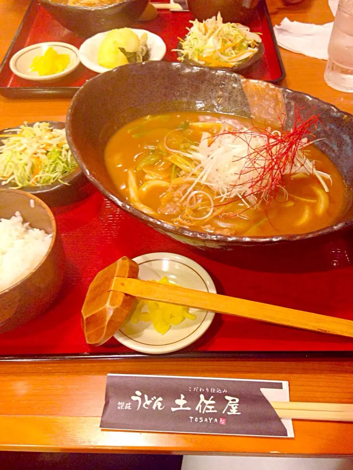 ランチカレーうどん🎶|しのてらさん