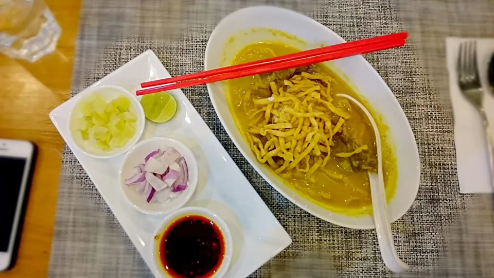 Thai northern style beef curry egg noodle#ข้าวซอยเนื้อ|Ratta Dakzさん