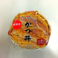 Snapdishの料理写真:セブンのオニギリ|MOMOさん