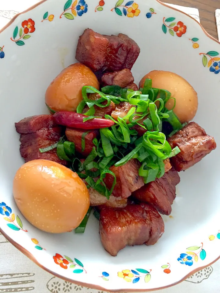 豚バラ肉と玉子の煮物|杏さん