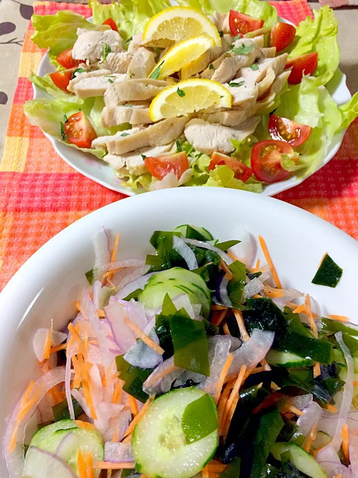 鶏胸肉の蒸し鶏と紫玉ねぎのワカメサラダ|北川良子さん