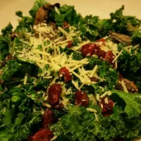 Kale salad with Acai berry dressing|chrissyさん