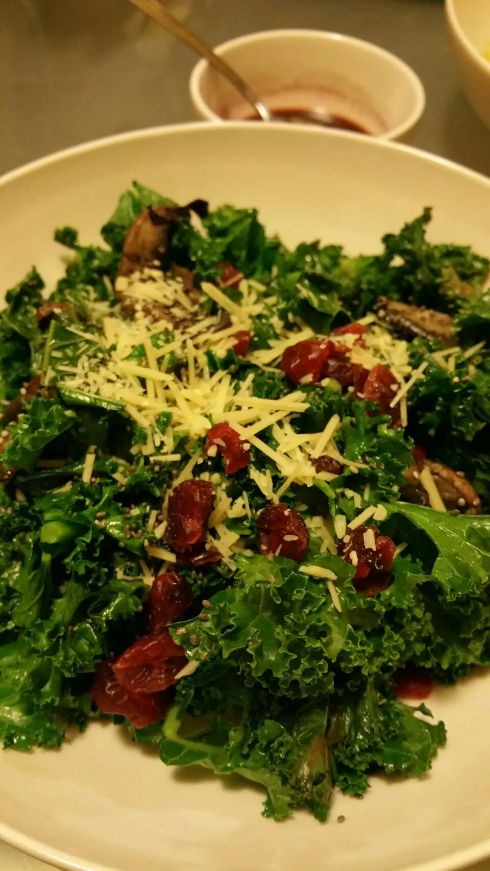 Kale salad with Acai berry dressing|chrissyさん