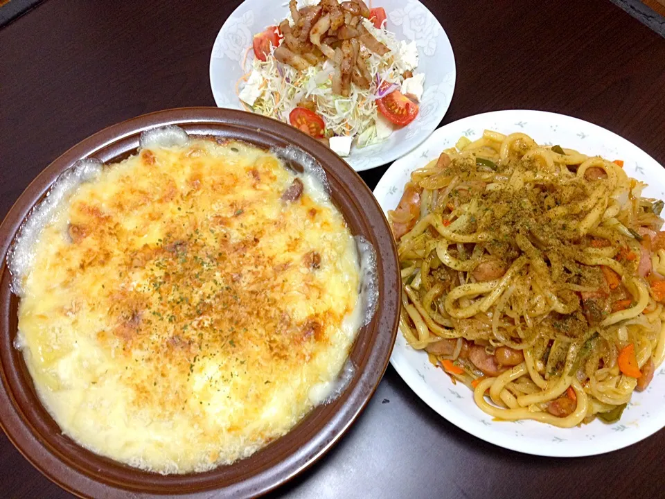 ポテトマカロニグラタン♡ 焼きうどん♡|yumikoさん