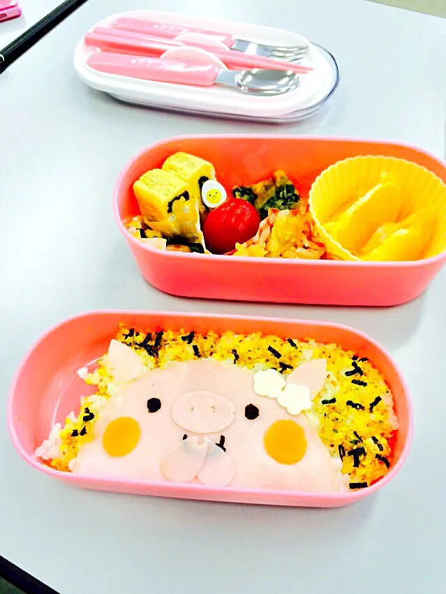 Snapdishの料理写真:食べかけぶたさん弁当🐽|ゆきちさん