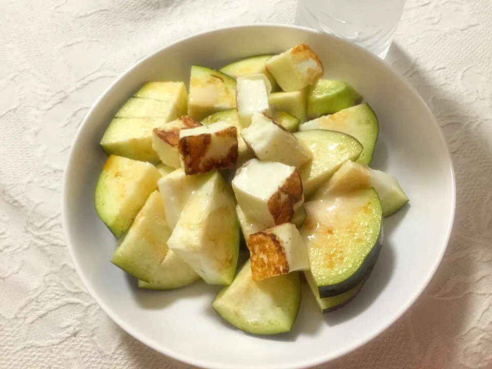 Grilled cheese &  summer eggplant with coconut oil dressing|yeni kartikasariさん