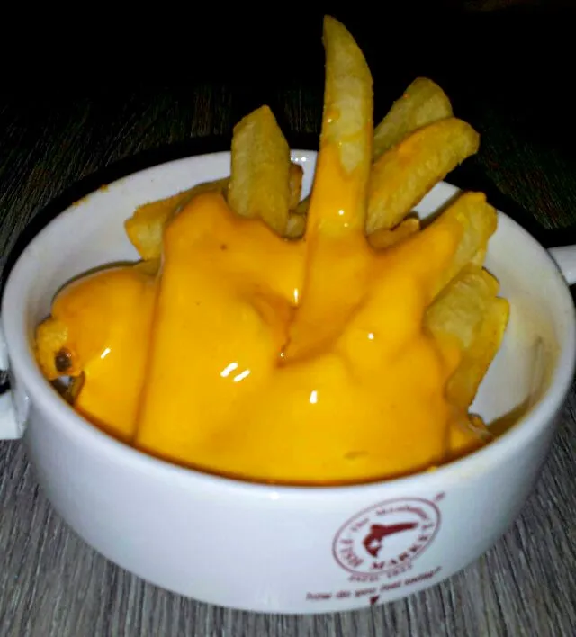 Cheese Fries @ Manhattan Fish|FooDin'sさん