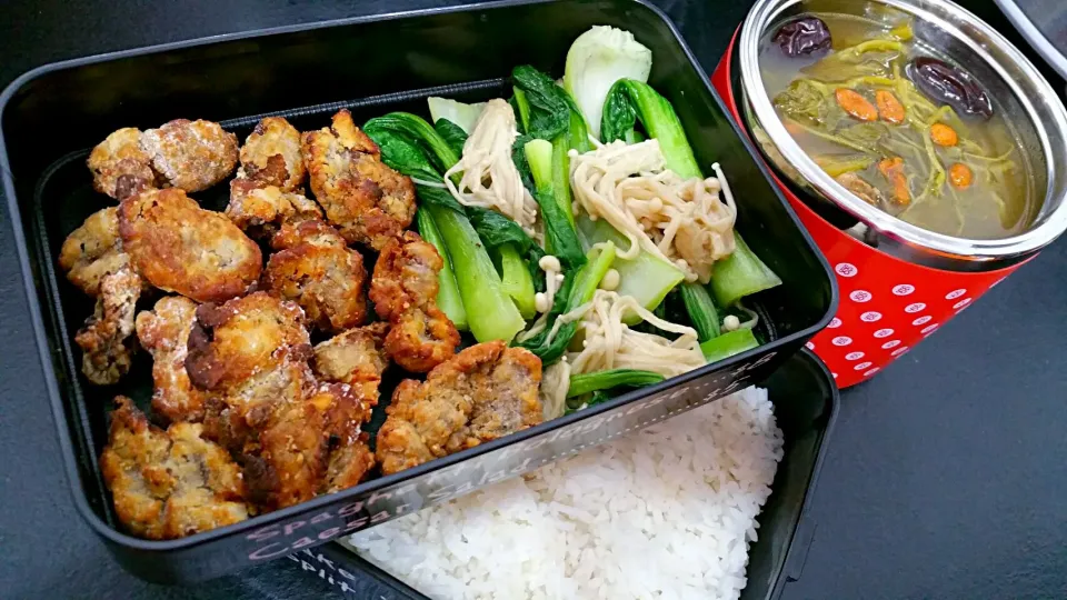 air fried taiwanese 盐酥鸡 with stirfried vegetables and watercress soup #myhusbandslunchbox|Jeanie Thamさん