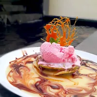 green tea pancake with strawberry ice cream|Febrina Albionitaさん