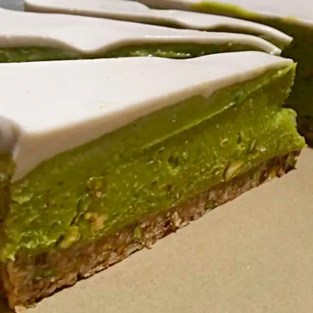 avocado pistachio pie|CHUENCHAIさん