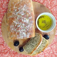 Snapdishの料理写真:Rosemary Olive Bread|Dutchess Paritaさん