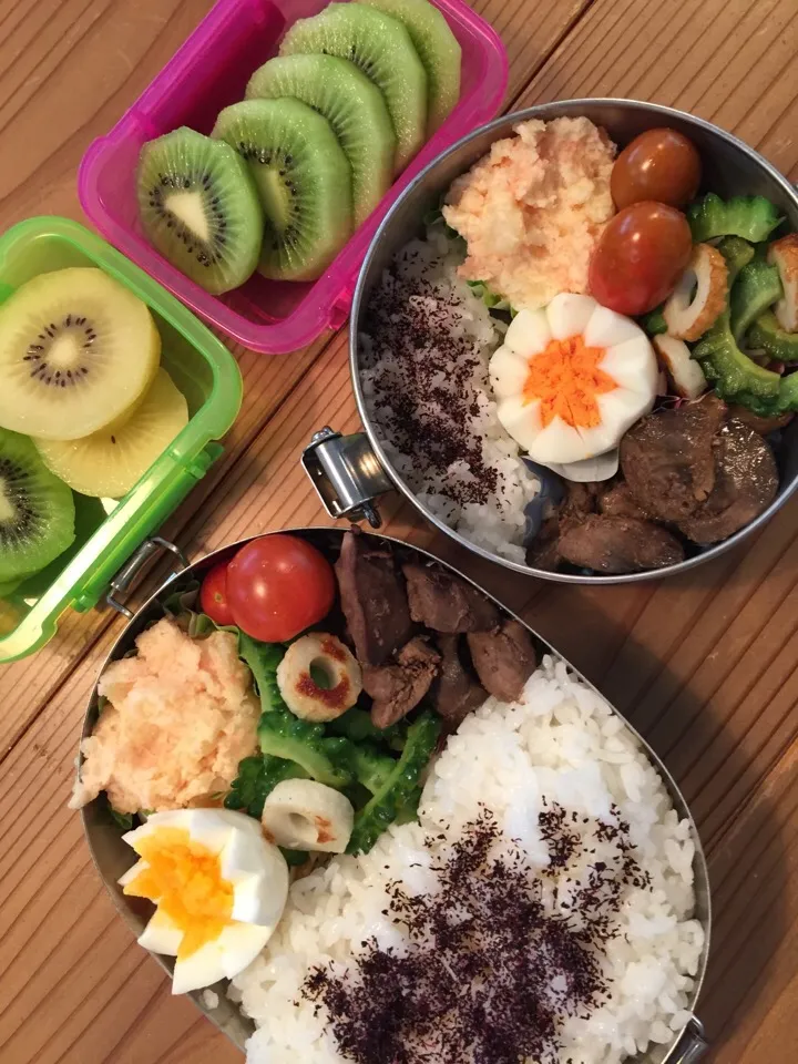 鶏肝炊いたん  明太子ポテサラ  塩麹ゆで玉子  ゴーヤとチクワ炒め  ミニトマト  キウイ|かわまきまきさん