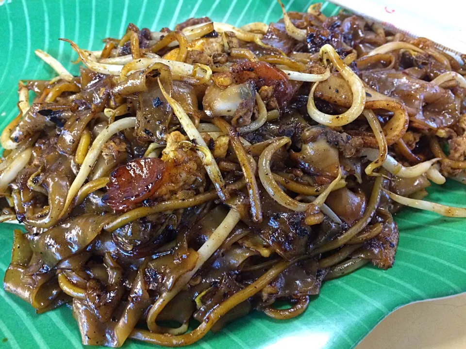 Char kway teow @ geylang bahru market|Ong Sor Fernさん