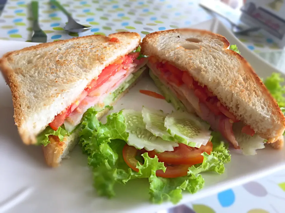 sometimes, a simple bacon sandwich really hits the spot|Cloudy Gさん