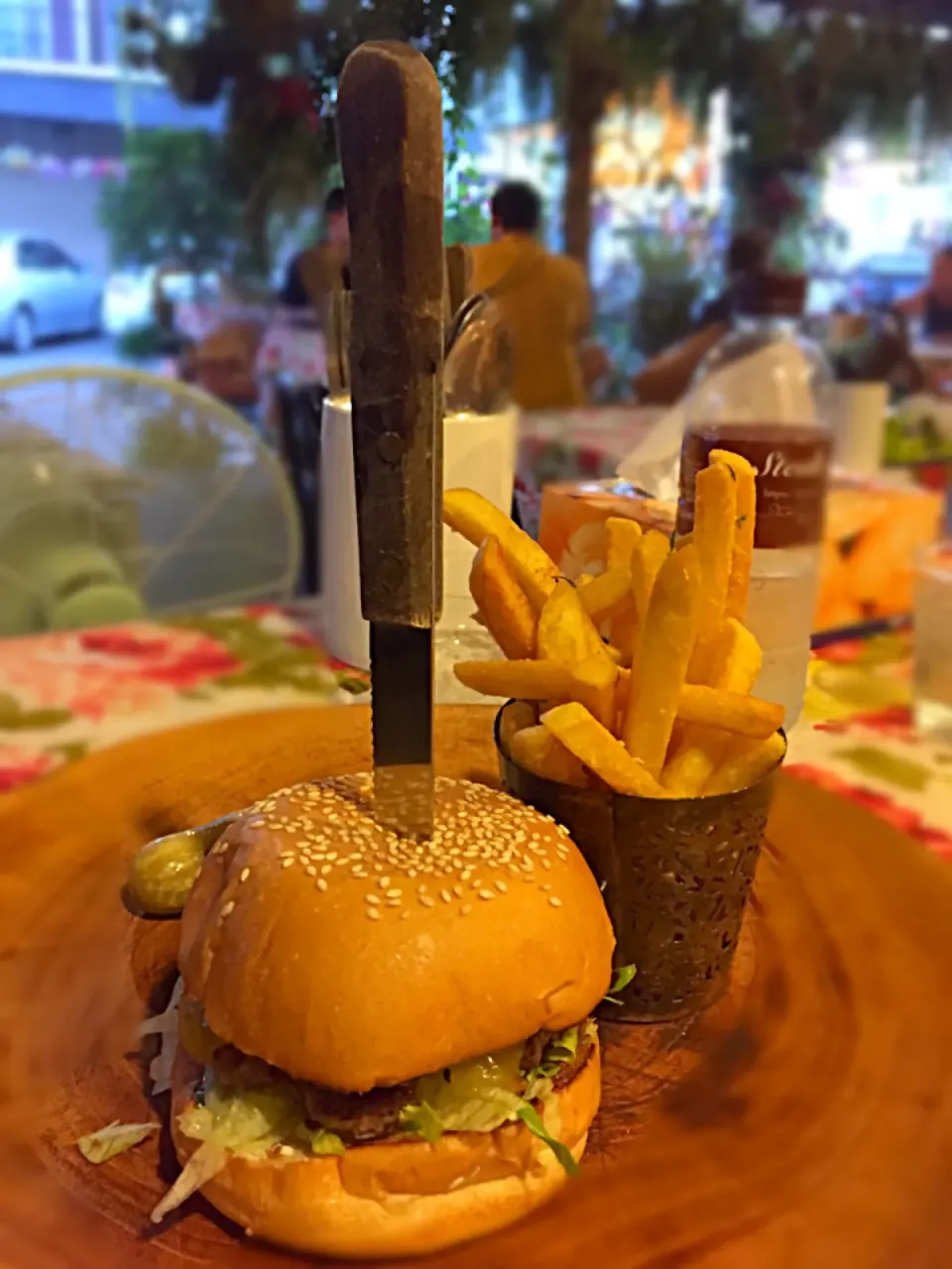 Snapdishの料理写真:lamb burger @ Steak of the Day, Mae Rim Plaza, Chiang Mai|Cloudy Gさん