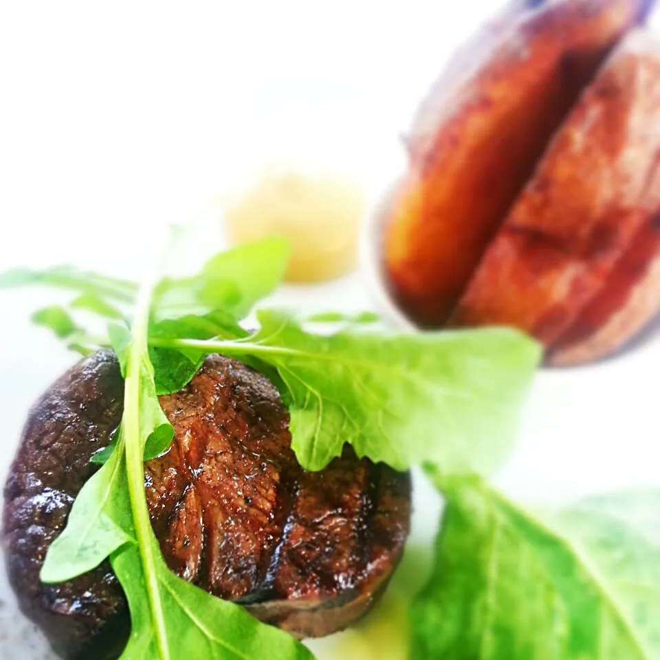 Glilled steak with Fried potatoes
ステーキランチ
 #glilled #steak #friedpotatoes #lunch #ステーキランチ|かおりんさん