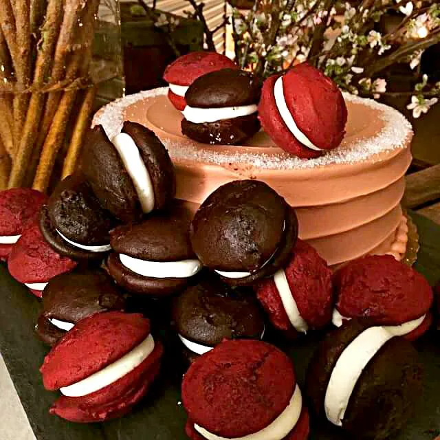 whoopie pies on cake|CHUENCHAIさん