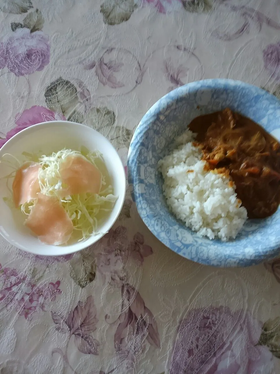 カレーと生ハムサラダ|たえさん