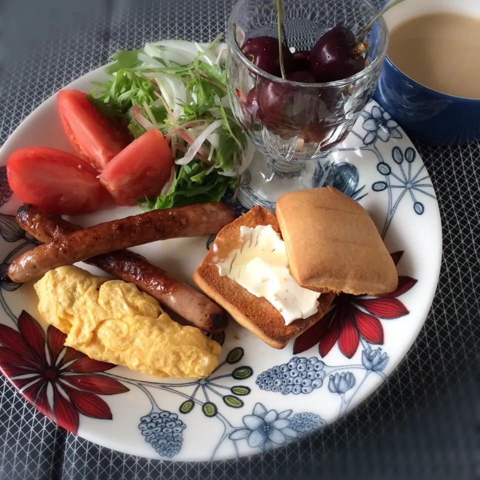 Snapdishの料理写真:今日の朝ごはん|ぺんぎんさん