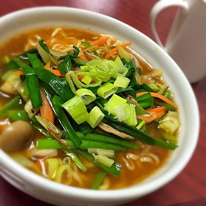 野菜炒めみそラーメン|空飛ぶペンギンさん