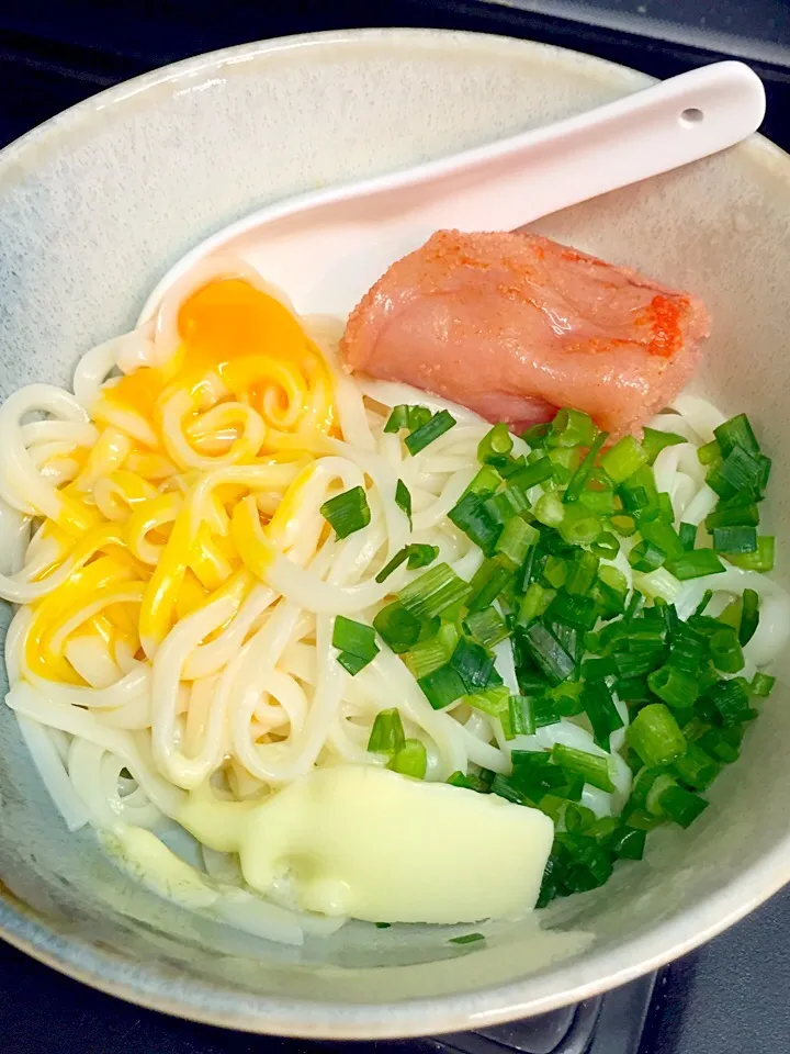 １人ランチ♬♫ 釜玉明太バターうどん|ponnaoさん