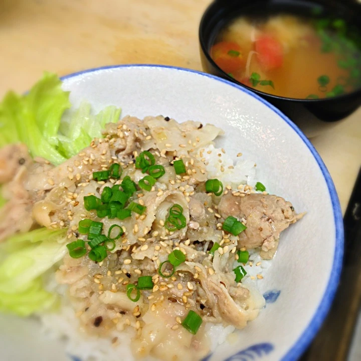 塩豚丼|ともえさん