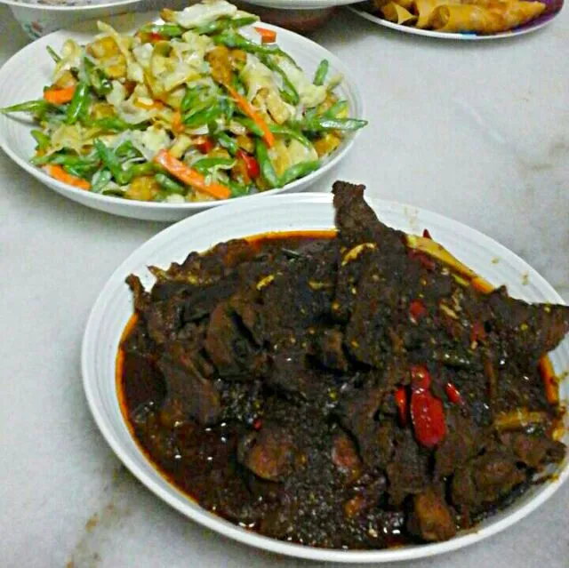 Javanese Dishes (Sambal Godok & Daging Masak Kicap Berempah)|FooDin'sさん