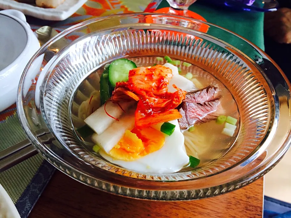 Snapdishの料理写真:アジアンサロンの韓国冷麺|Jurianさん