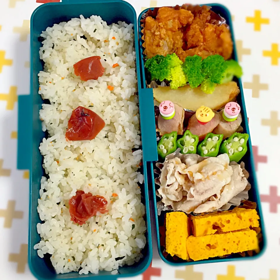 2015/7/10(金)お弁当⭐️手前はかぼちゃケーキ(黄色が欲しかったから〜^^;)|のりさん８３さん