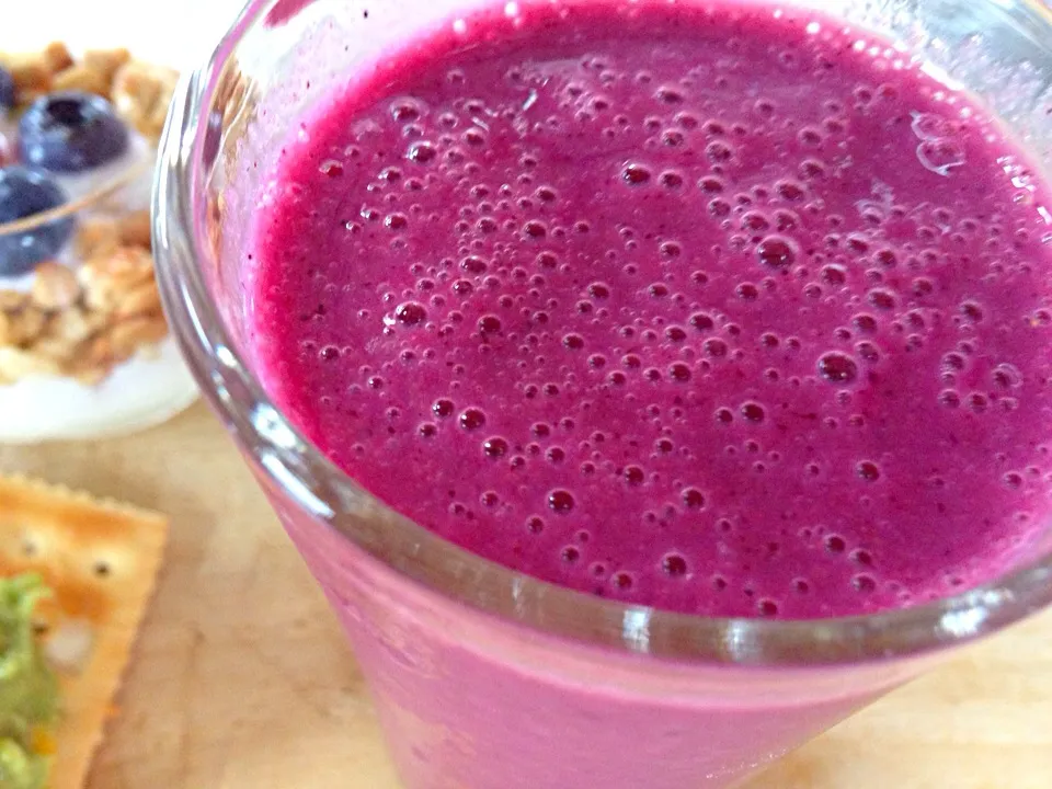 My breakfast today☆♪ bluberry & red cabbage smoothie|viviさん