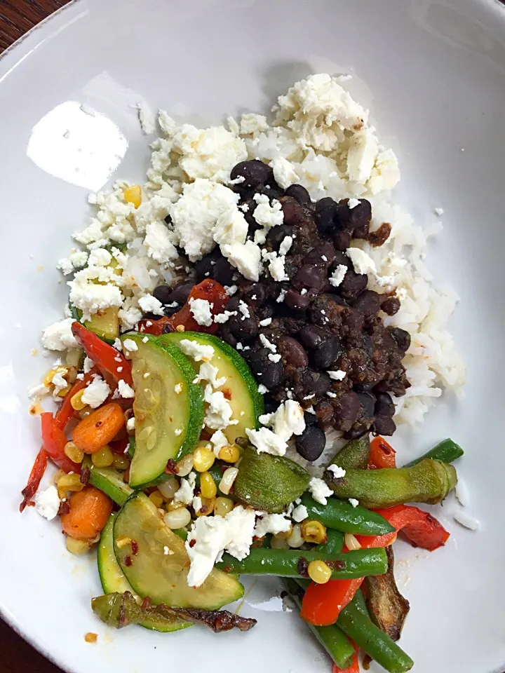 veggies, beans, and rice|Matthew Cashenさん