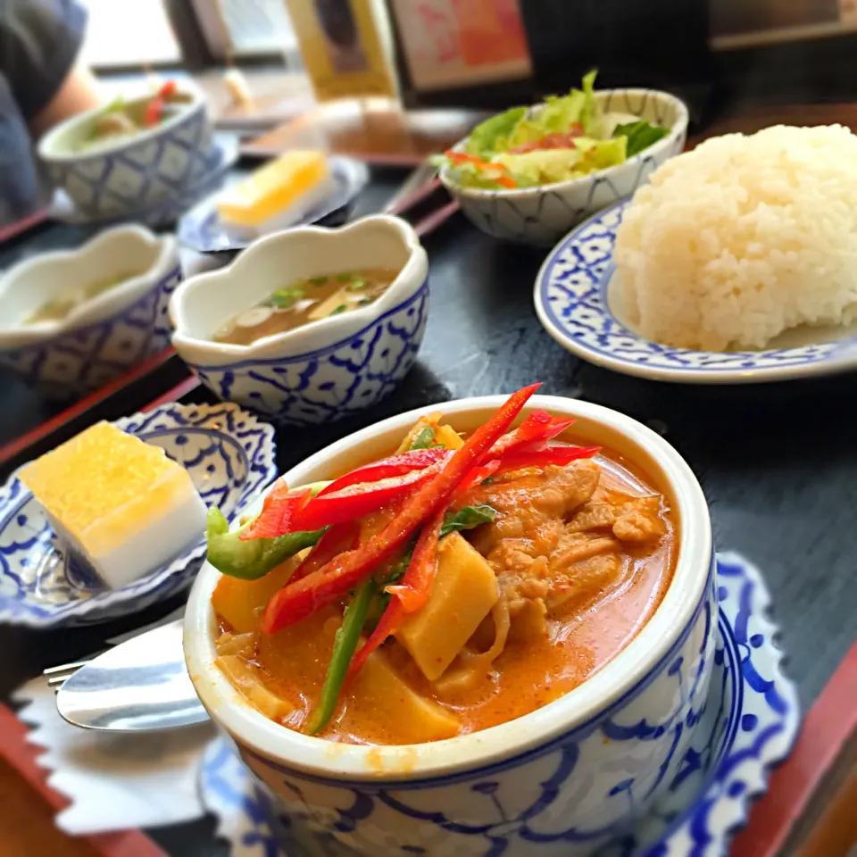 筍と鶏肉のレッドカレー|まあん👽さん