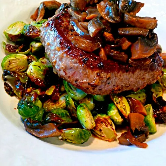 Mushroom topped Steak over Roasted Brussel Sprouts #Steak|Holly Smithさん