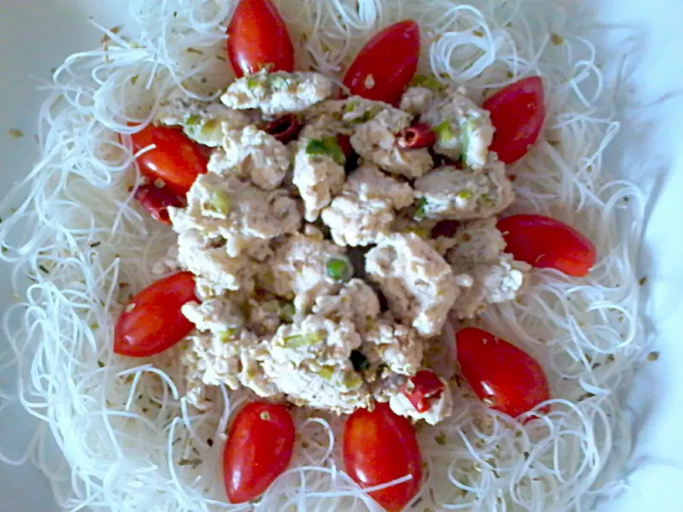 Vermicelli and Chicken Balls Salad ⊙ ♡♡♡|🌼 Pooja's Kitchenette 🌼さん