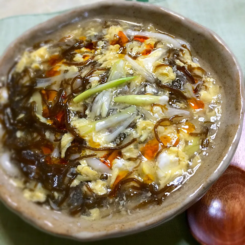 夜風が少し肌寒い〜酸辣湯麺♪ もずくと細うどんだけどね😁|あまねこ🌿さん