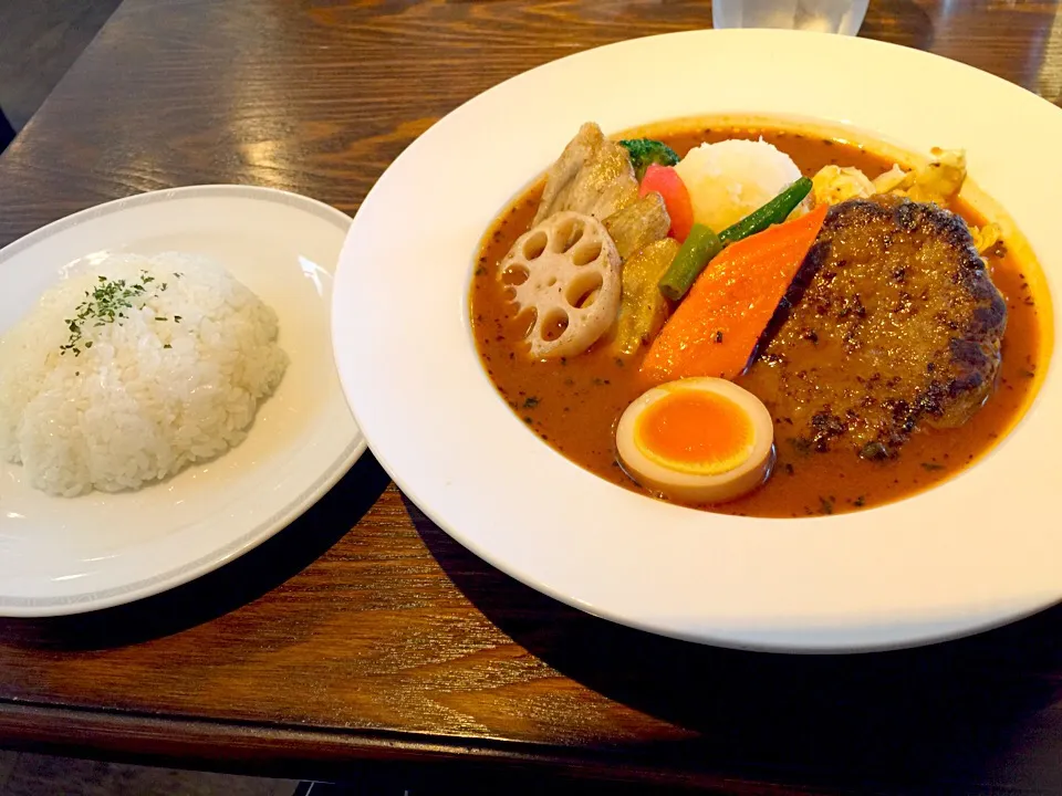 ハンバーグスープカレー*･゜ﾟ･*:.｡..｡.:*･'(*ﾟ▽ﾟ*)'･*:.｡. .｡.:*･゜ﾟ･*|えりちゃんさん