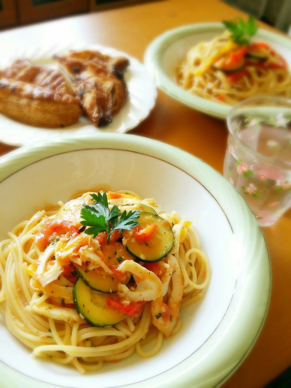 今日の二人ランチ。余り物パスタが思いによらず激ウマになった件。|ちはるさん