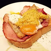 Snapdishの料理写真:Home made egg benne dig|Teedz Terteedzさん