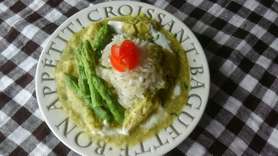 🍛アスパラガスのグリーンチキンカレー／あさイチ解決!ゴハン～|*ママちゃん*さん