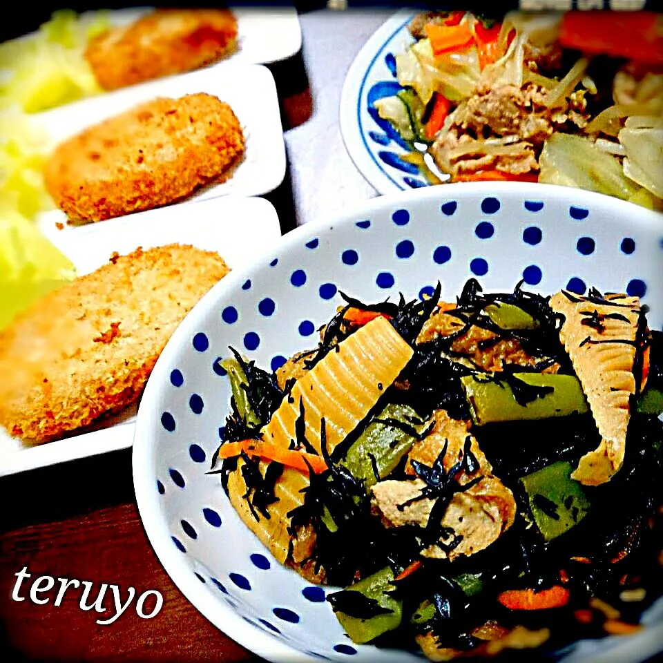 今日は冷蔵庫のお掃除❇ひじきの煮物、コロッケ、野菜炒めなど～😋🍴💕|teruyoさん