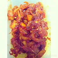 Snapdishの料理写真:sambal cumi asin #sambalcumi #Indonesian cuisine|Christine Carolineさん