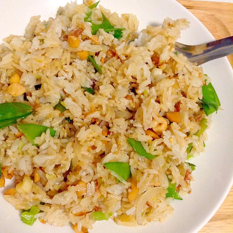 Snapdishの料理写真:高嶋綾也さんのレシピ♪ Thai spicy rice - vegan|mindiaさん