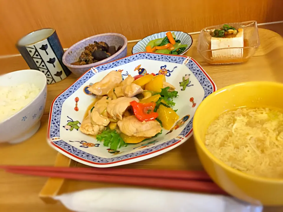 鶏胸肉とカシューナッツの中華甘酢あん、麻婆茄子、玉葱の中華スープ、青梗菜の和え物|kazusaさん