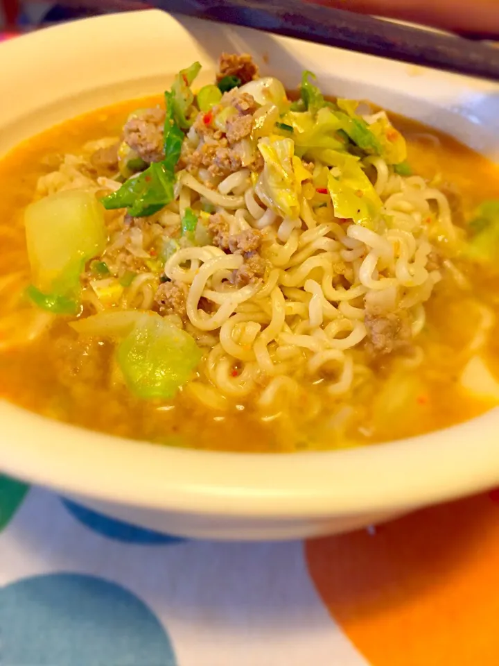 昨日のお昼ご飯〜手抜き担々麺(͒⑅′࿉‵⑅)͒ෆ*|さくたえさん