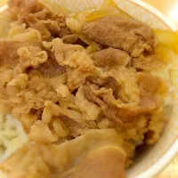 Snapdishの料理写真:牛丼饭|叶小五さん