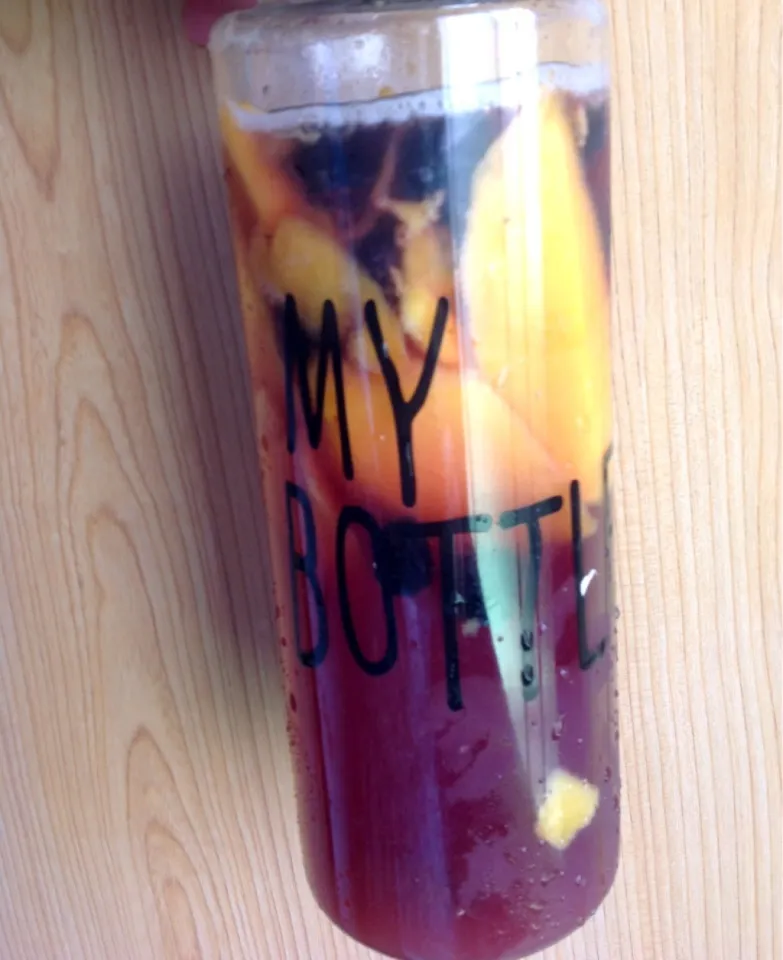 Today's detox water blueberry, mango, noni Maxidoid , soda|manamixさん